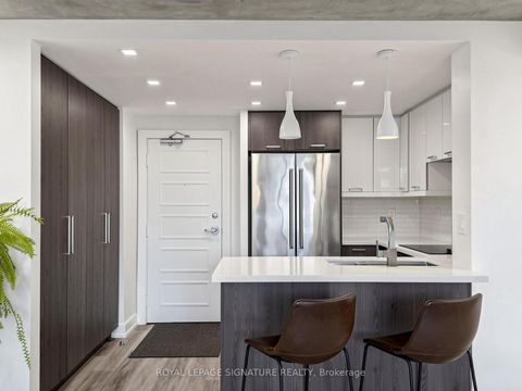 Photo 12 at 1603 - 705 King Street W, Niagara, Toronto