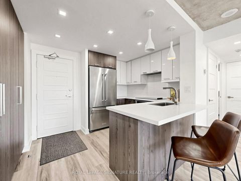 Photo 13 at 1603 - 705 King Street W, Niagara, Toronto