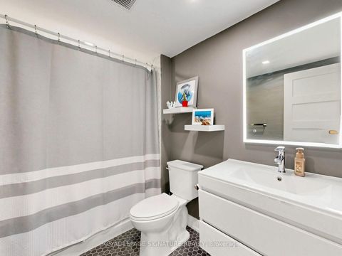 Photo 23 at 1603 - 705 King Street W, Niagara, Toronto
