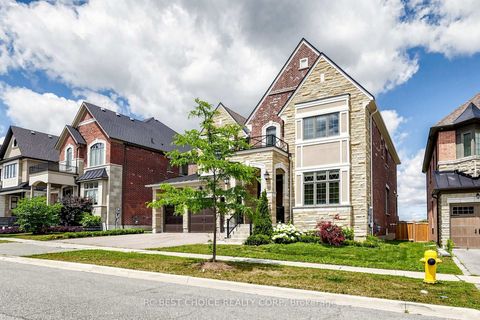 Photo 1 at 10 Ridgepoint Road, Kleinburg, Vaughan