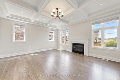 Photo 4 at 10 Ridgepoint Road, Kleinburg, Vaughan