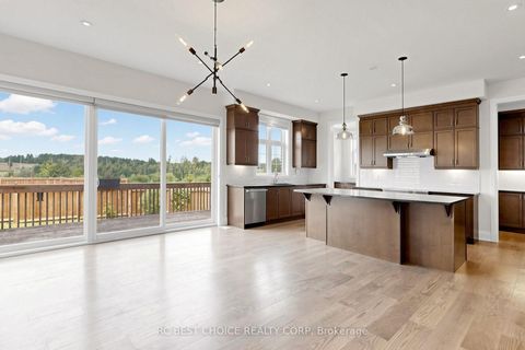 Photo 6 at 10 Ridgepoint Road, Kleinburg, Vaughan