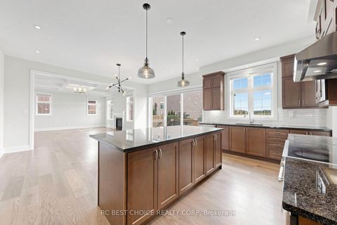Photo 9 at 10 Ridgepoint Road, Kleinburg, Vaughan