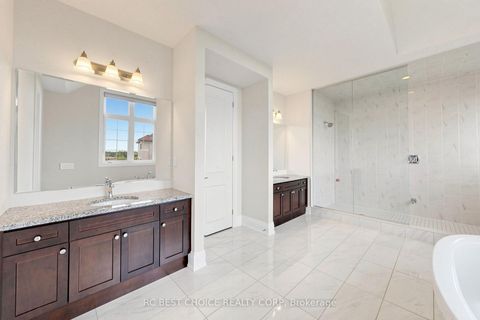 Photo 29 at 10 Ridgepoint Road, Kleinburg, Vaughan