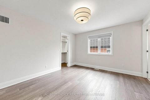 Photo 32 at 10 Ridgepoint Road, Kleinburg, Vaughan