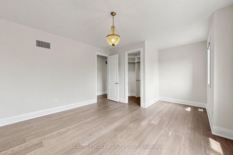 Photo 39 at 10 Ridgepoint Road, Kleinburg, Vaughan
