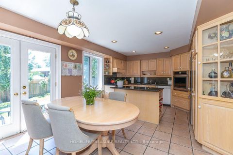 Photo 7 at 39 Yorkleigh Avenue, Humber Heights, Toronto