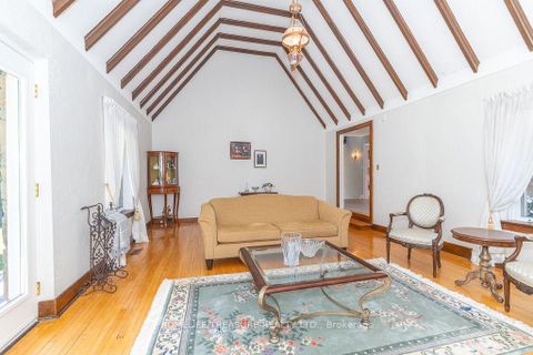 Photo 15 at 39 Yorkleigh Avenue, Humber Heights, Toronto