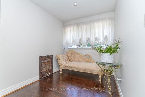 Photo 24 at 39 Yorkleigh Avenue, Humber Heights, Toronto
