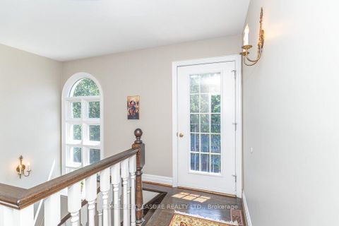 Photo 31 at 39 Yorkleigh Avenue, Humber Heights, Toronto