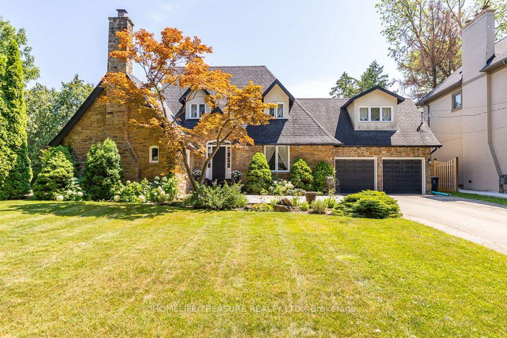 39 Yorkleigh Avenue, Humber Heights, Toronto photo number 2