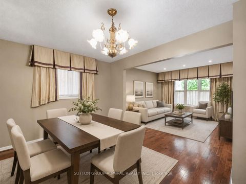 Photo 2 at 19 Jessica Gardens, Yorkhill, Vaughan