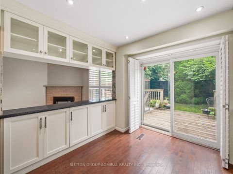Photo 12 at 19 Jessica Gardens, Yorkhill, Vaughan