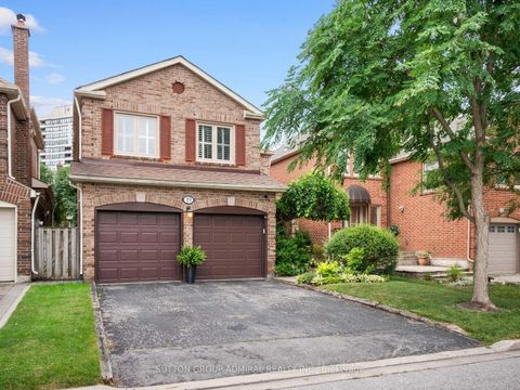 Photo 44 at 19 Jessica Gardens, Yorkhill, Vaughan