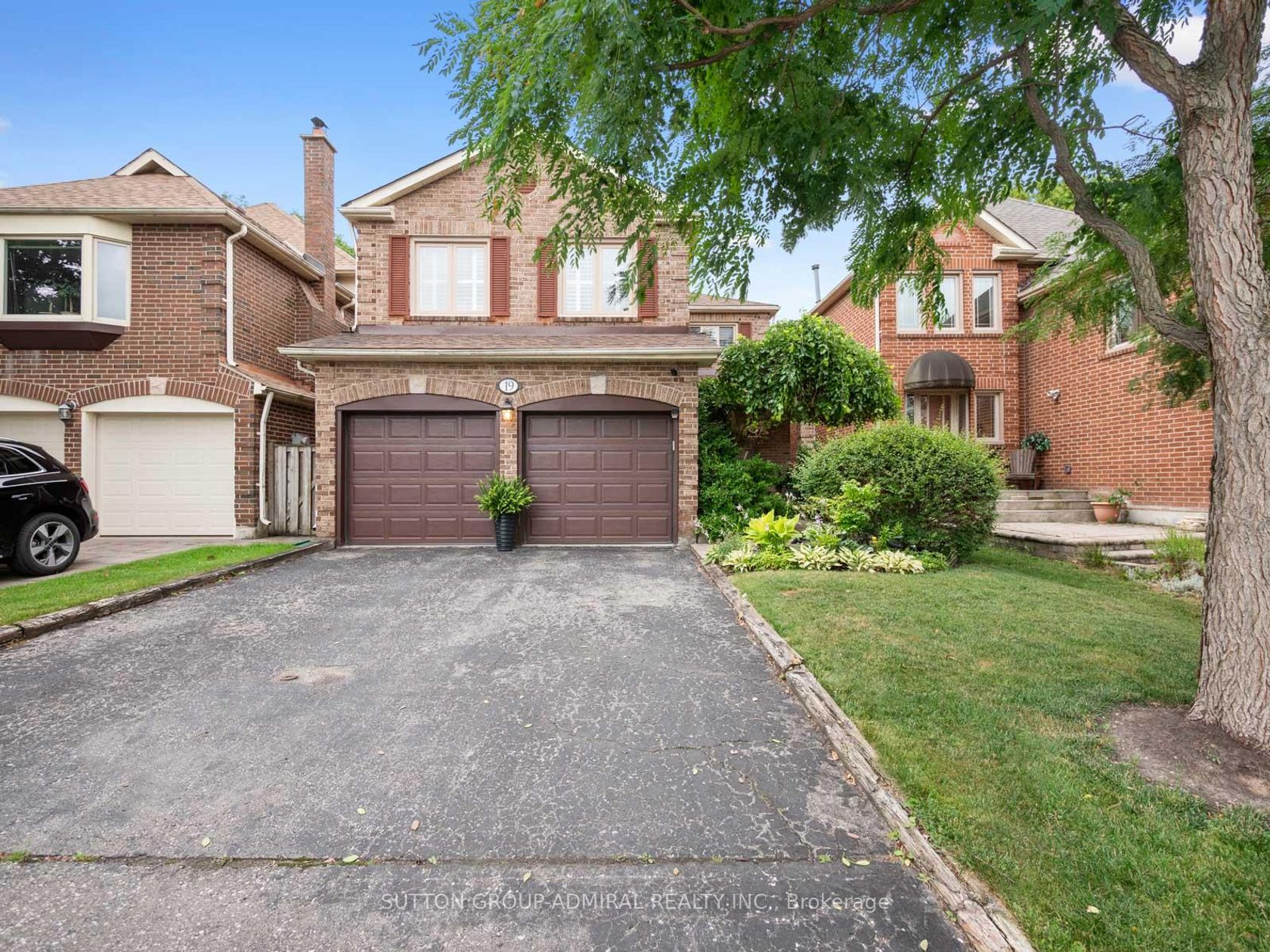 19 Jessica Gardens, Yorkhill, Vaughan photo number 2