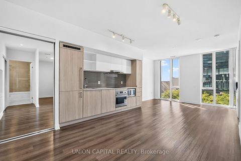 Photo 3 at 909 - 138 Downes Street, Waterfront Communities C8, Toronto