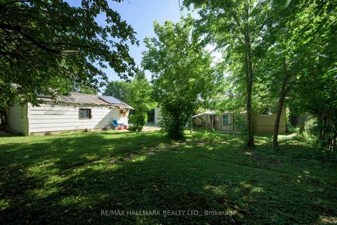 Photo 20 at 4 Crestview Road, Nobleton, King