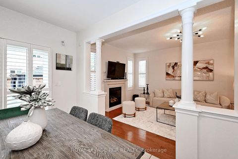 Photo 22 at 43 Ivy Glen Drive, Patterson, Vaughan