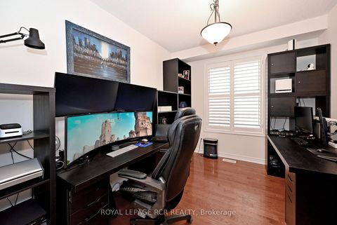 Photo 27 at 43 Ivy Glen Drive, Patterson, Vaughan