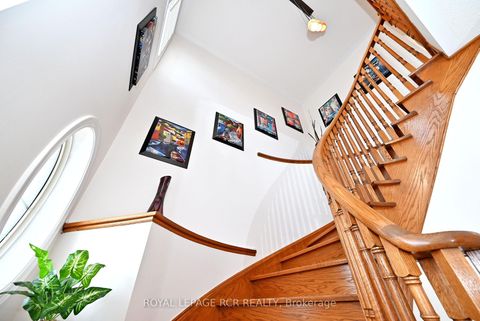 Photo 28 at 43 Ivy Glen Drive, Patterson, Vaughan