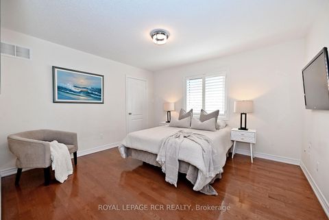 Photo 40 at 43 Ivy Glen Drive, Patterson, Vaughan