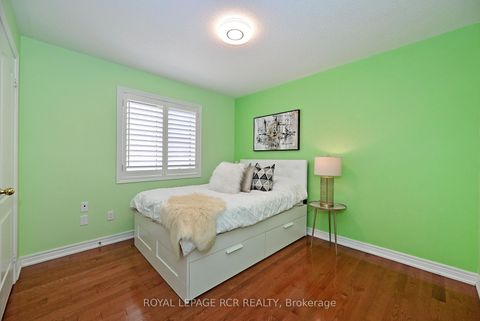 Photo 43 at 43 Ivy Glen Drive, Patterson, Vaughan