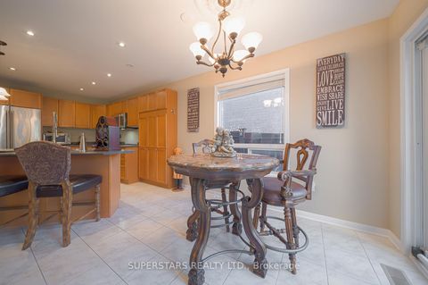 Photo 13 at 166 Worthington Avenue, Oak Ridges Lake Wilcox, Richmond Hill
