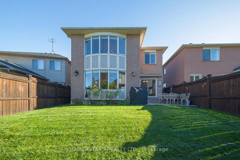 Photo 37 at 166 Worthington Avenue, Oak Ridges Lake Wilcox, Richmond Hill