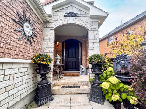 Photo 40 at 166 Worthington Avenue, Oak Ridges Lake Wilcox, Richmond Hill