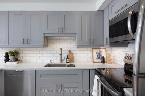 Photo 13 at 213 - 1765 Queen Street E, The Beaches, Toronto