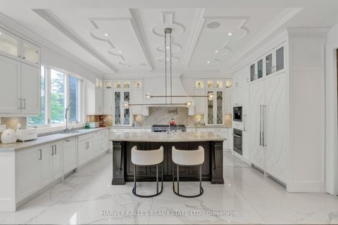 Photo 13 at 64 Yorkminster Road, Windfields, Toronto