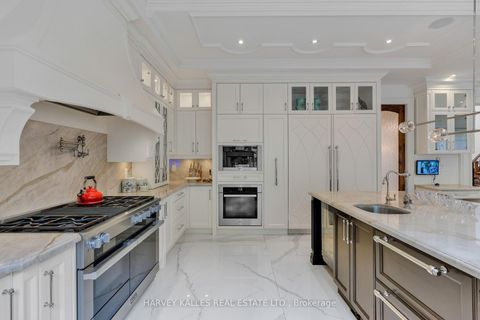 Photo 15 at 64 Yorkminster Road, Windfields, Toronto