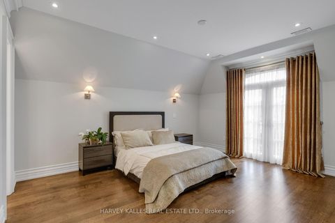 Photo 36 at 64 Yorkminster Road, Windfields, Toronto