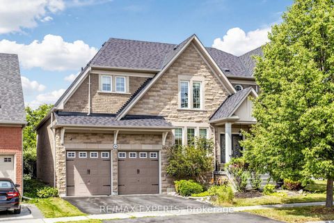 Photo 4 at 30 Alhart Street, Jefferson, Richmond Hill