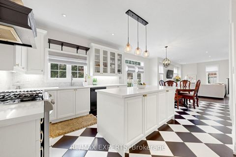 Photo 12 at 30 Alhart Street, Jefferson, Richmond Hill