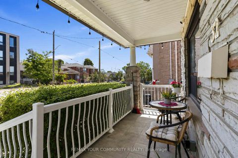 Photo 2 at 32 Kirknewton Road, Fairbank, Toronto