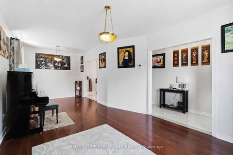 Photo 5 at 32 Kirknewton Road, Fairbank, Toronto