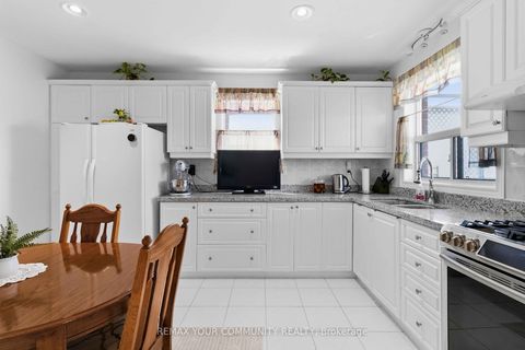 Photo 6 at 32 Kirknewton Road, Fairbank, Toronto