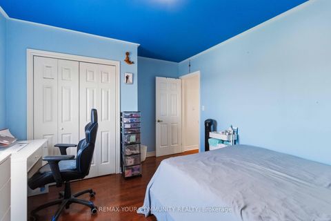 Photo 19 at 32 Kirknewton Road, Fairbank, Toronto