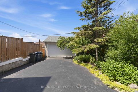 Photo 26 at 32 Kirknewton Road, Fairbank, Toronto