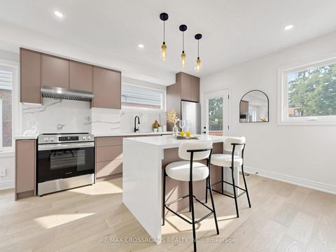 Photo 13 at 548 Glebeholme Boulevard, Danforth, Toronto