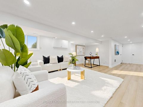 Photo 36 at 548 Glebeholme Boulevard, Danforth, Toronto