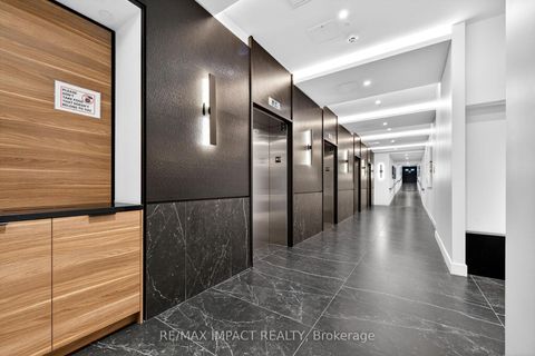 Photo 4 at 813 - 308 Jarvis Street, Yonge Corridor, Toronto