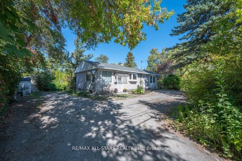 Photo 3 at 40 Riverglen Drive, Keswick South, Georgina