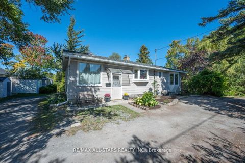 Photo 4 at 40 Riverglen Drive, Keswick South, Georgina