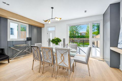 Photo 4 at 570 Main Street, Lumsden, Toronto