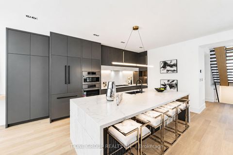 Photo 9 at 570 Main Street, Lumsden, Toronto
