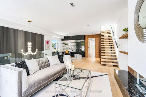 Photo 18 at 570 Main Street, Lumsden, Toronto
