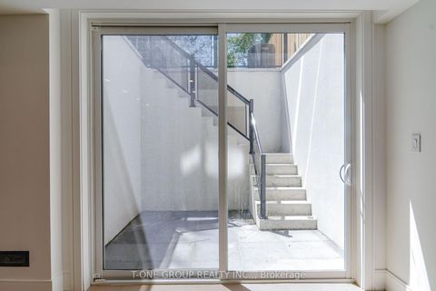 Photo 41 at 570 Main Street, Lumsden, Toronto