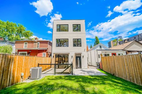 Photo 44 at 570 Main Street, Lumsden, Toronto